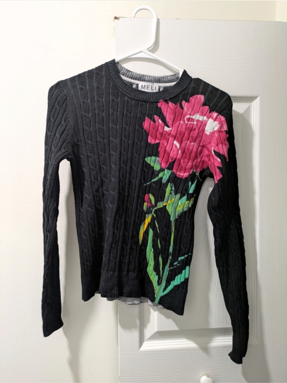 Cable Knit Sweater With Flower Applique Size M RUNS SMALL - Picture 3 of 6